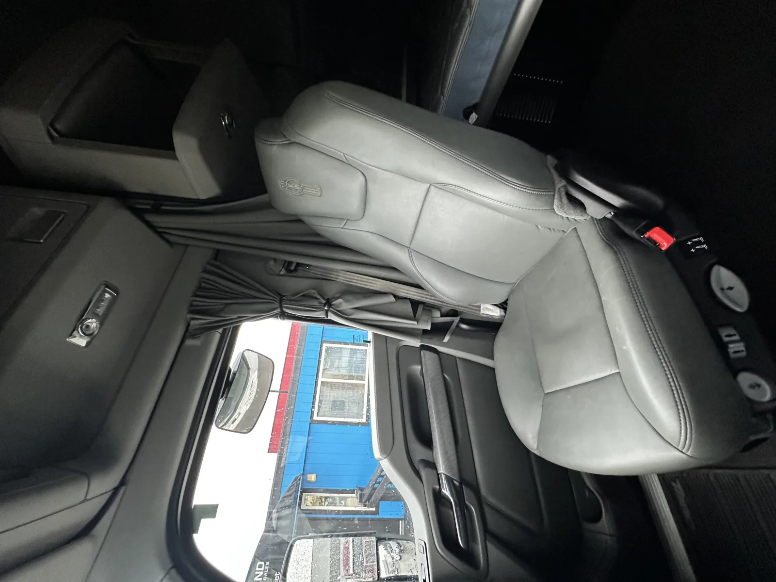 2019 Kenworth T680 — photo 12 of 13