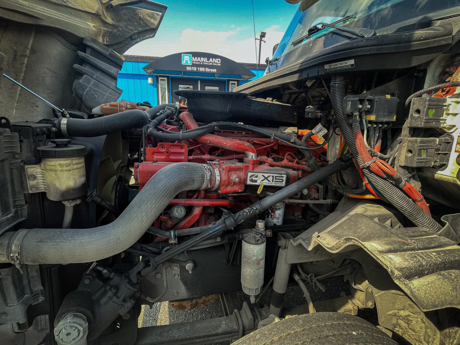 2019 International LT625 — photo 9 of 17