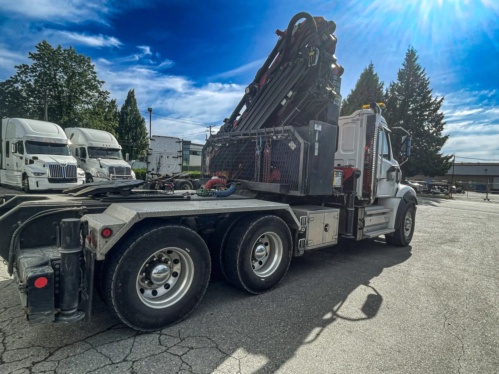 2023 Western Star 47X — photo 3 of 8