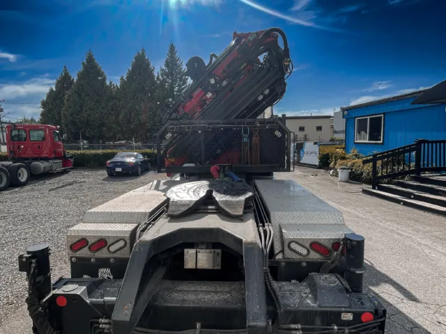 2023 Western Star 47X — photo 4 of 8