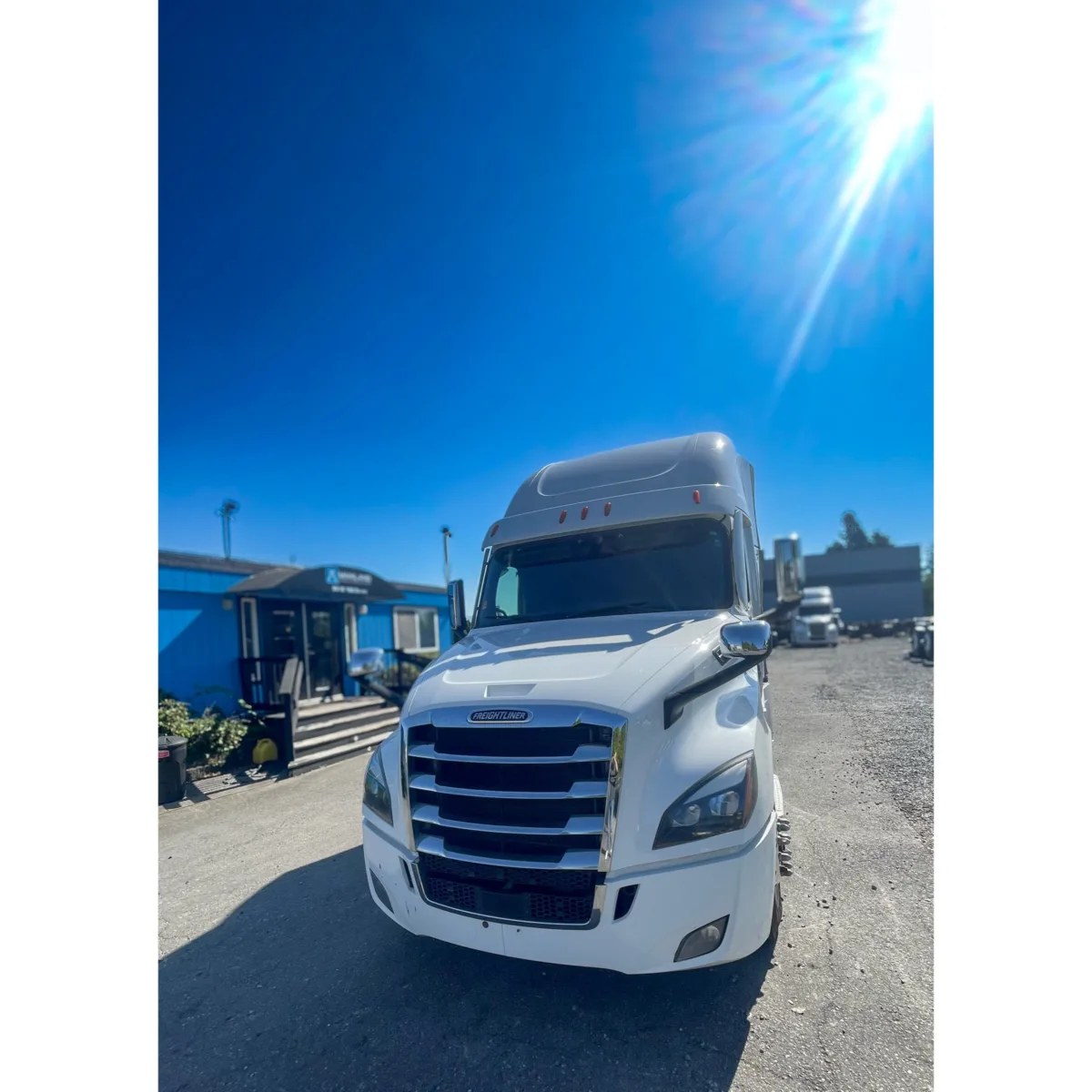 2024 Freightliner Cascadia — photo 7 of 10