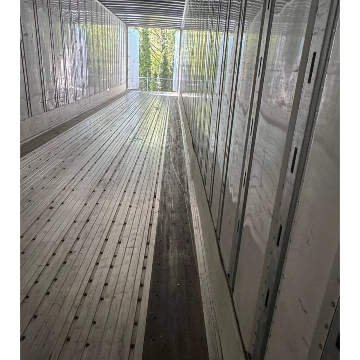 2018 Utility 4000D-X 53′ Dry Van — photo 7 of 11