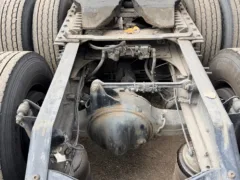 2020 Volvo VNL 760 Sleeper — photo 10 of 18