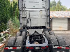 2020 Volvo VNL 760 Sleeper — photo 6 of 16