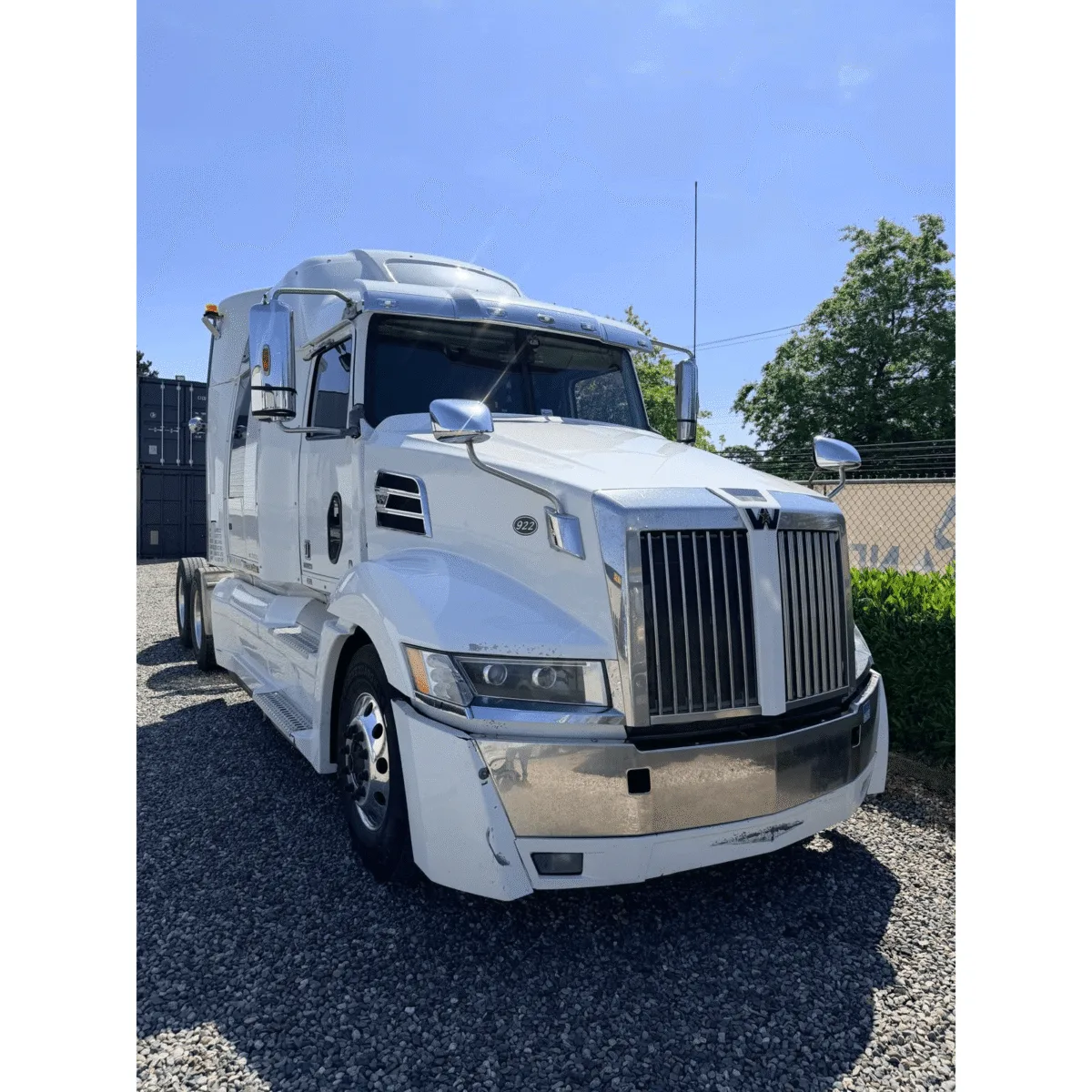 2020 Western Star 5700XE — photo 10 of 12