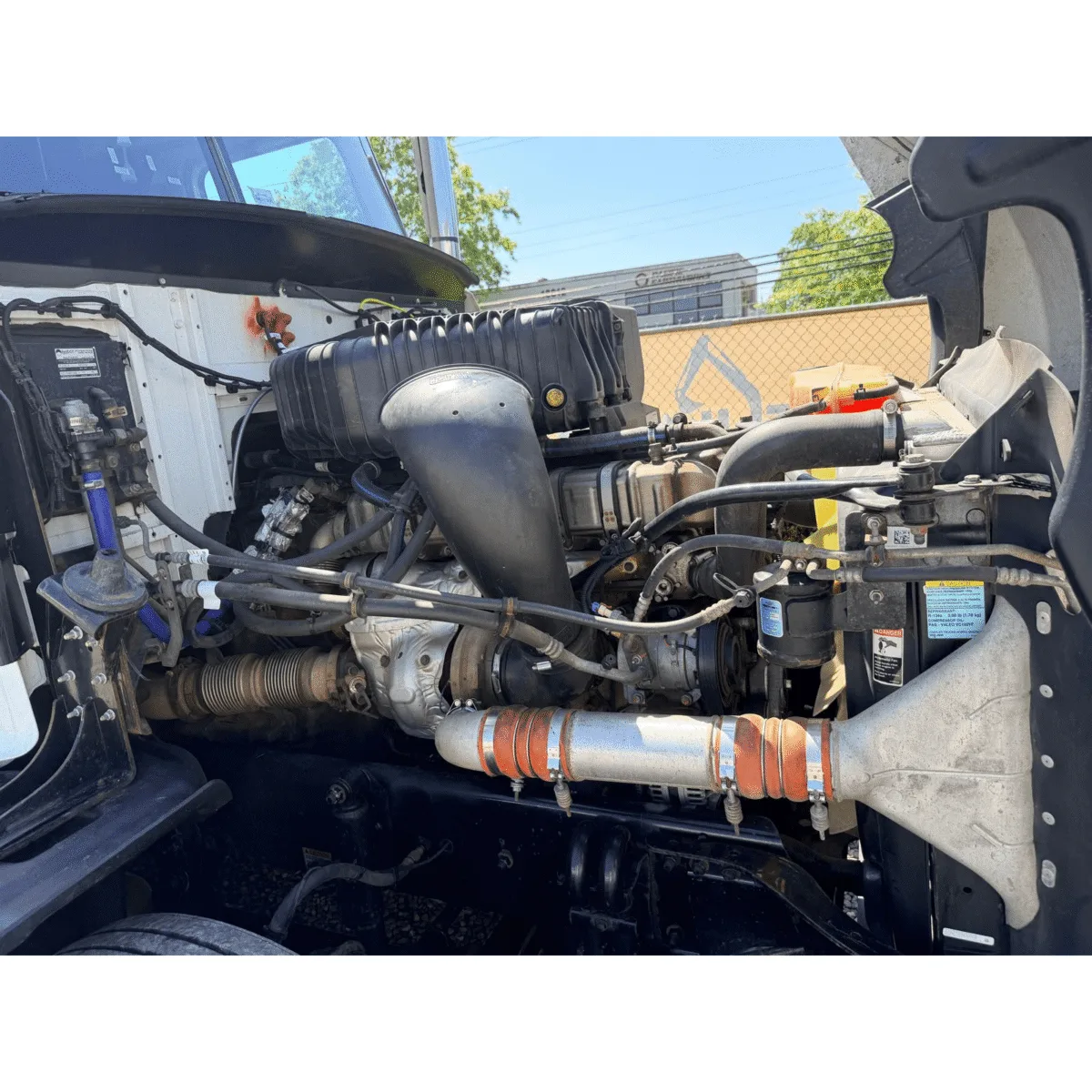 2020 Western Star 5700XE — photo 5 of 12
