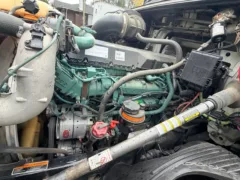 2022 Volvo VNL 760 Sleeper — photo 19 of 21