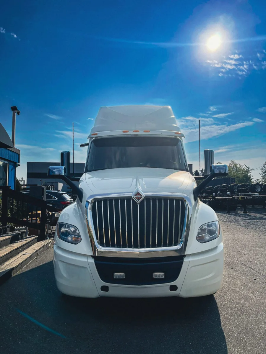 2023 International LT62F — photo 1 of 6
