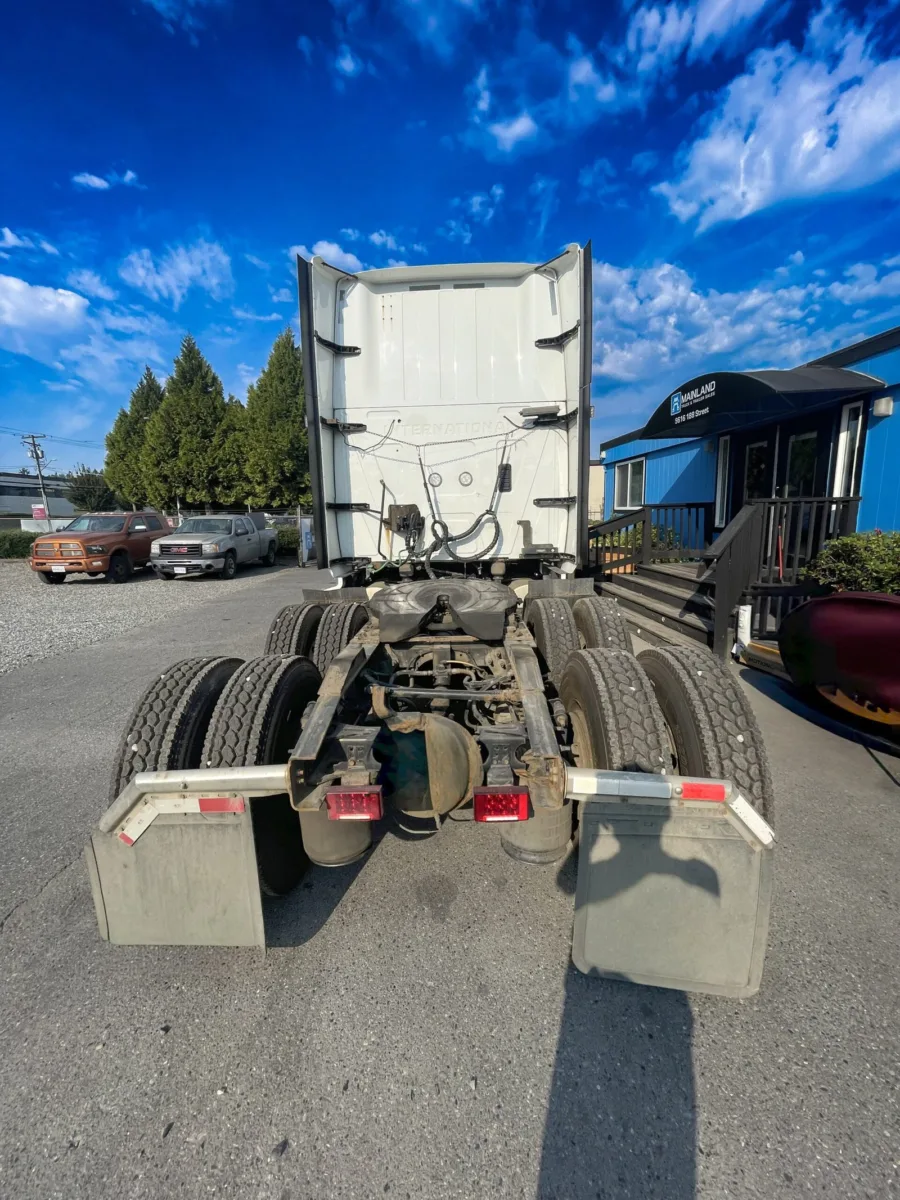 2023 International LT62F — photo 6 of 6
