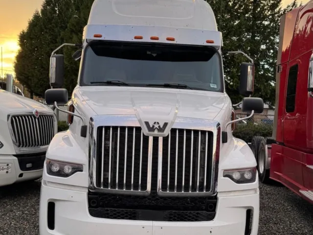 2024 Western Star 57X — photo 1 of 4