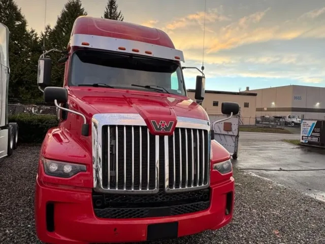 2024 Western Star 57X — photo 3 of 4