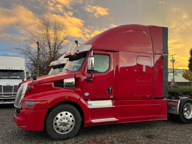 2024 Western Star 57X — photo 4 of 4