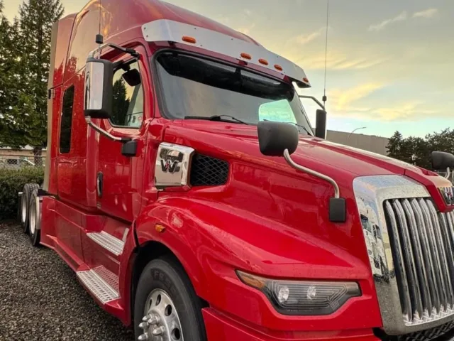 2024 Western Star 57X — photo 1 of 4