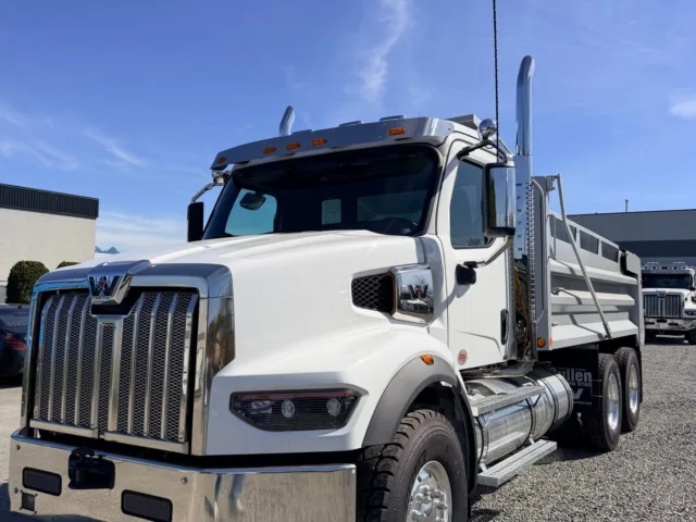 2025 Western Star 49X Dump Truck — photo 2 of 6
