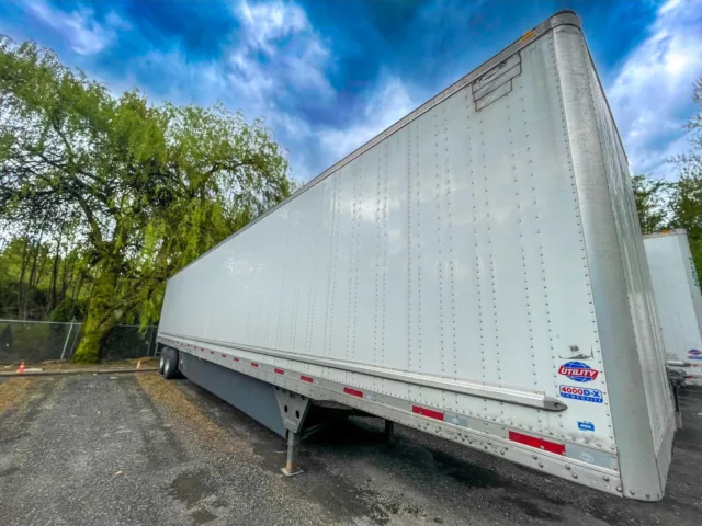 2018 Utility 4000D-X 53′ Dry Van — photo 1 of 11