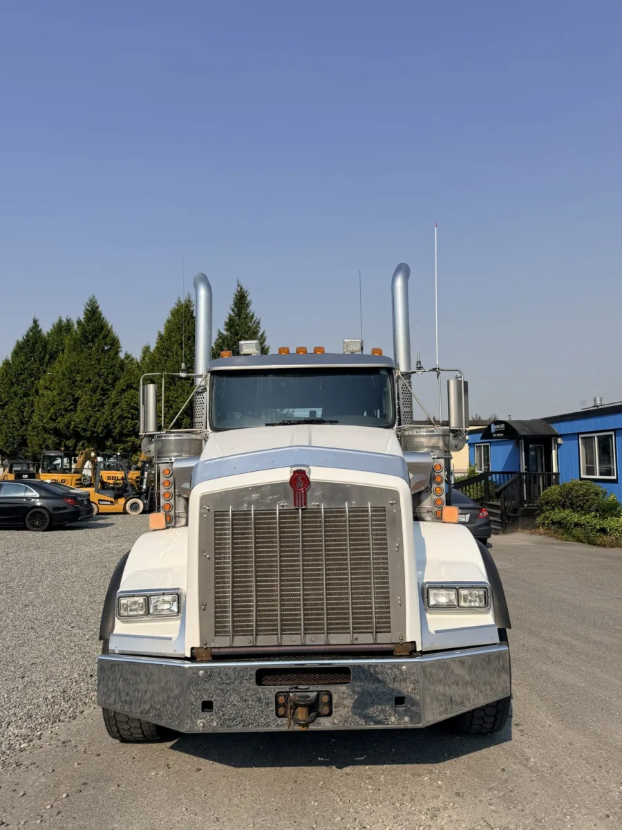 2022 Kenworth T800 — photo 1 of 6